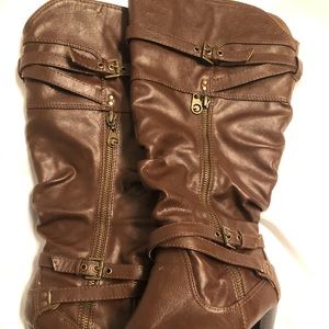 Brown Faux-Leather Guess Boots